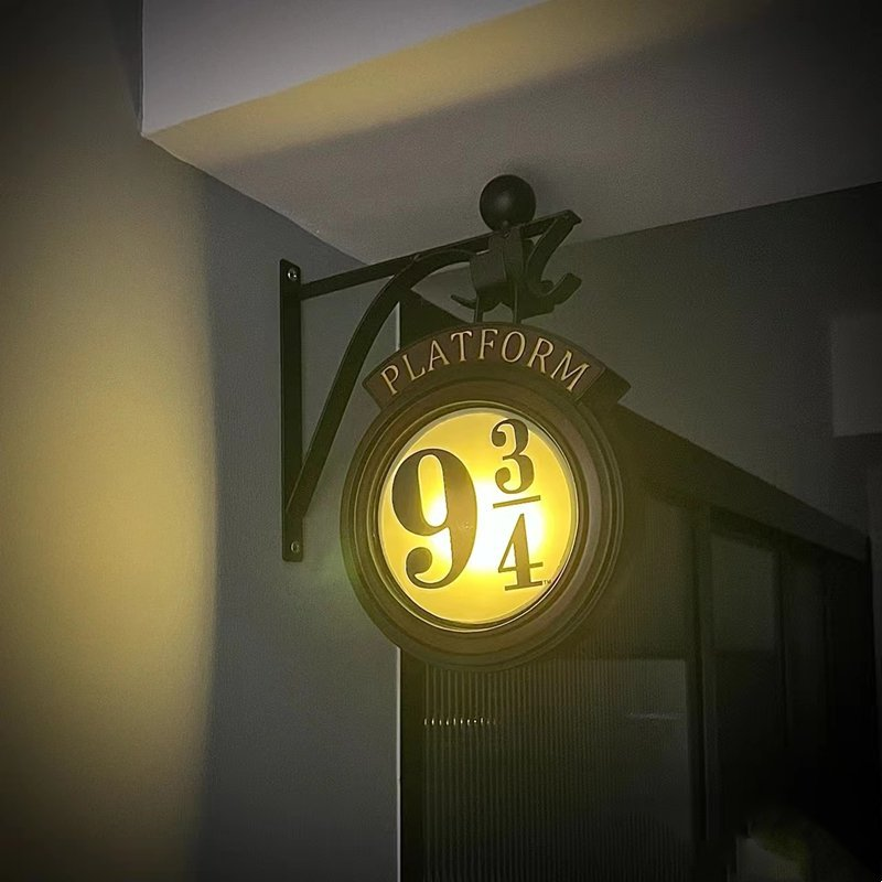Magical Platform 9 ¾ Night Light